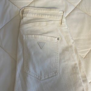 White Guess jeggings